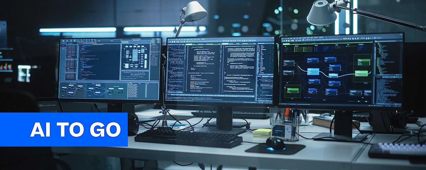 Drei Computermonitore