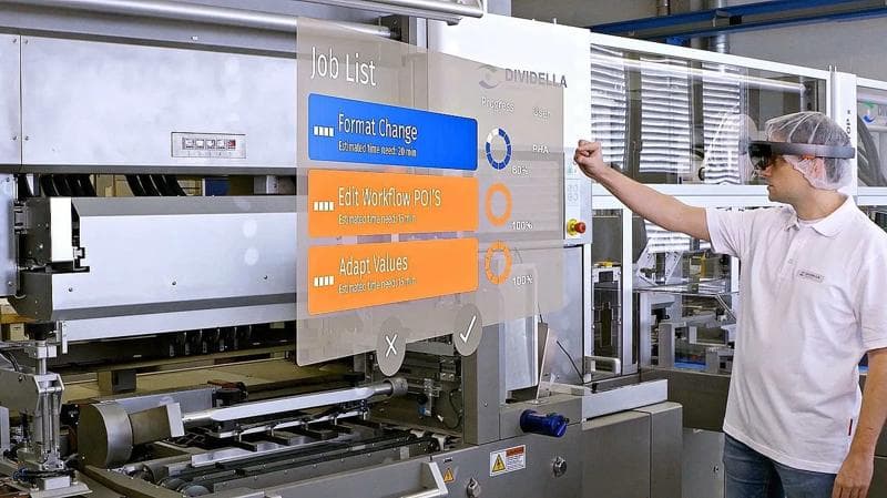 Körber Pharma employee working on automated testing manufacturing.