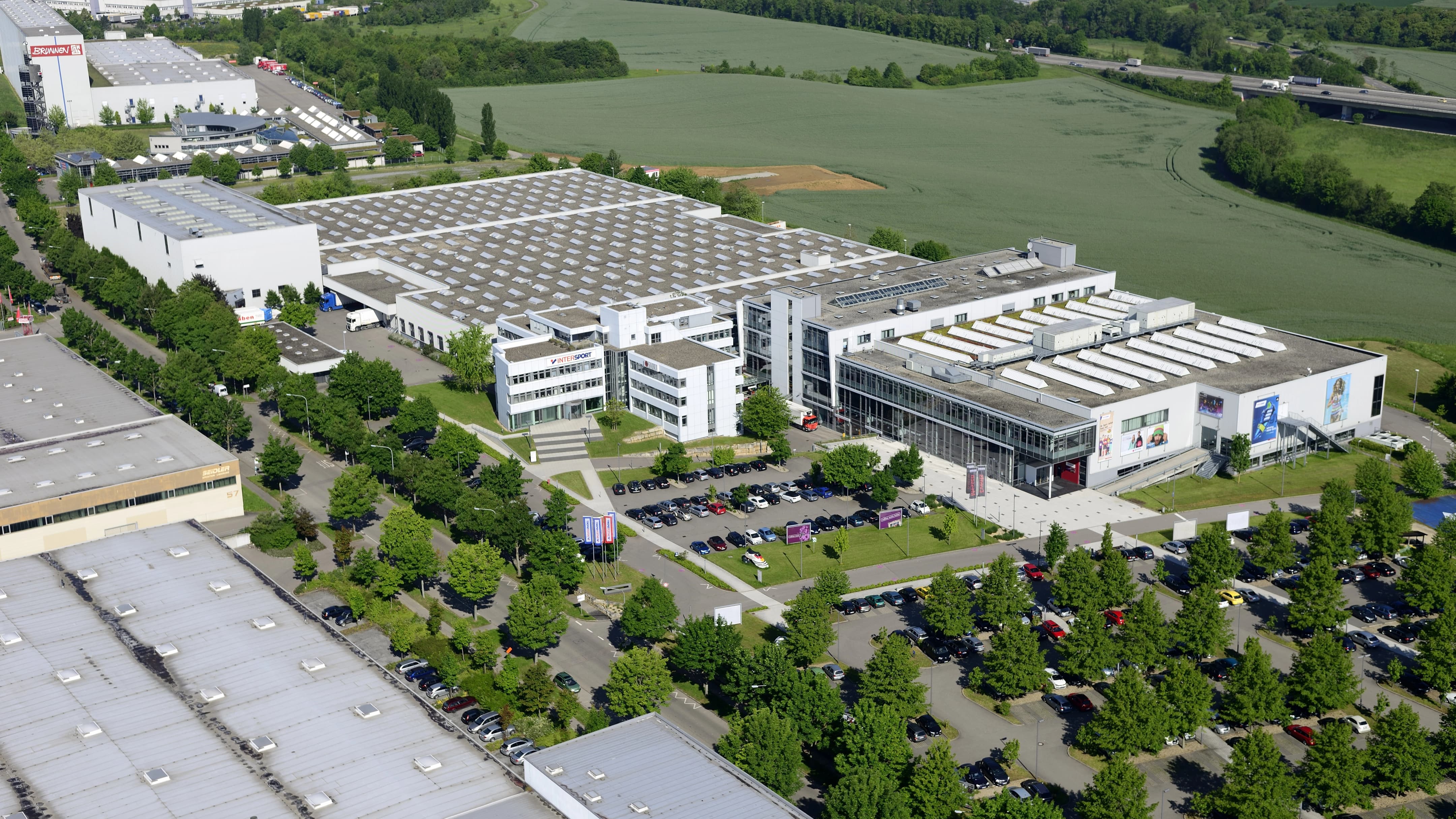 INTERSPORT warehouse top view