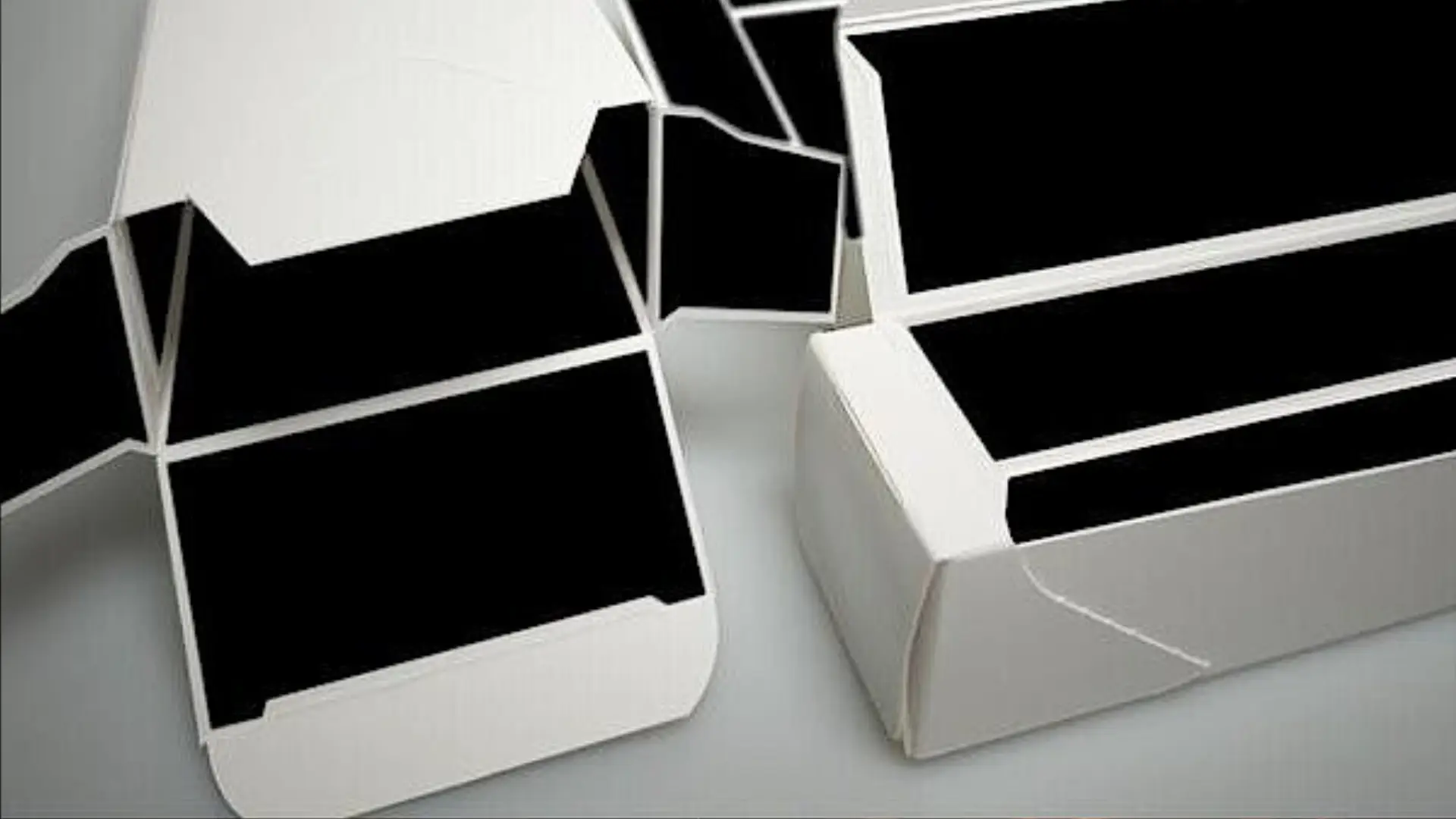 Photo of a medicine package with the Lumi-Barrier technology.