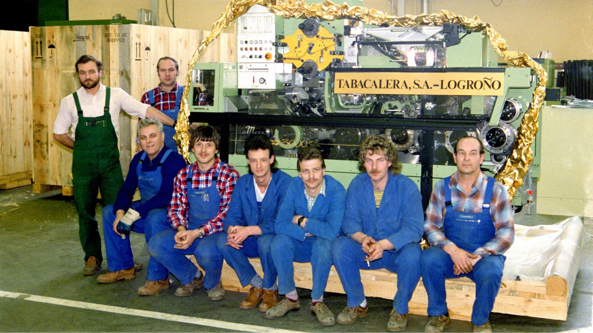 Das Team hinter der Filteraufsatzmaschine MAX von Körber.