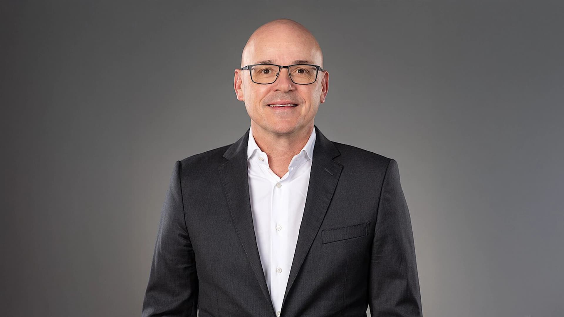 Photograph of Oliver Weber, CEO of Software of Körber Business Area Pharma.