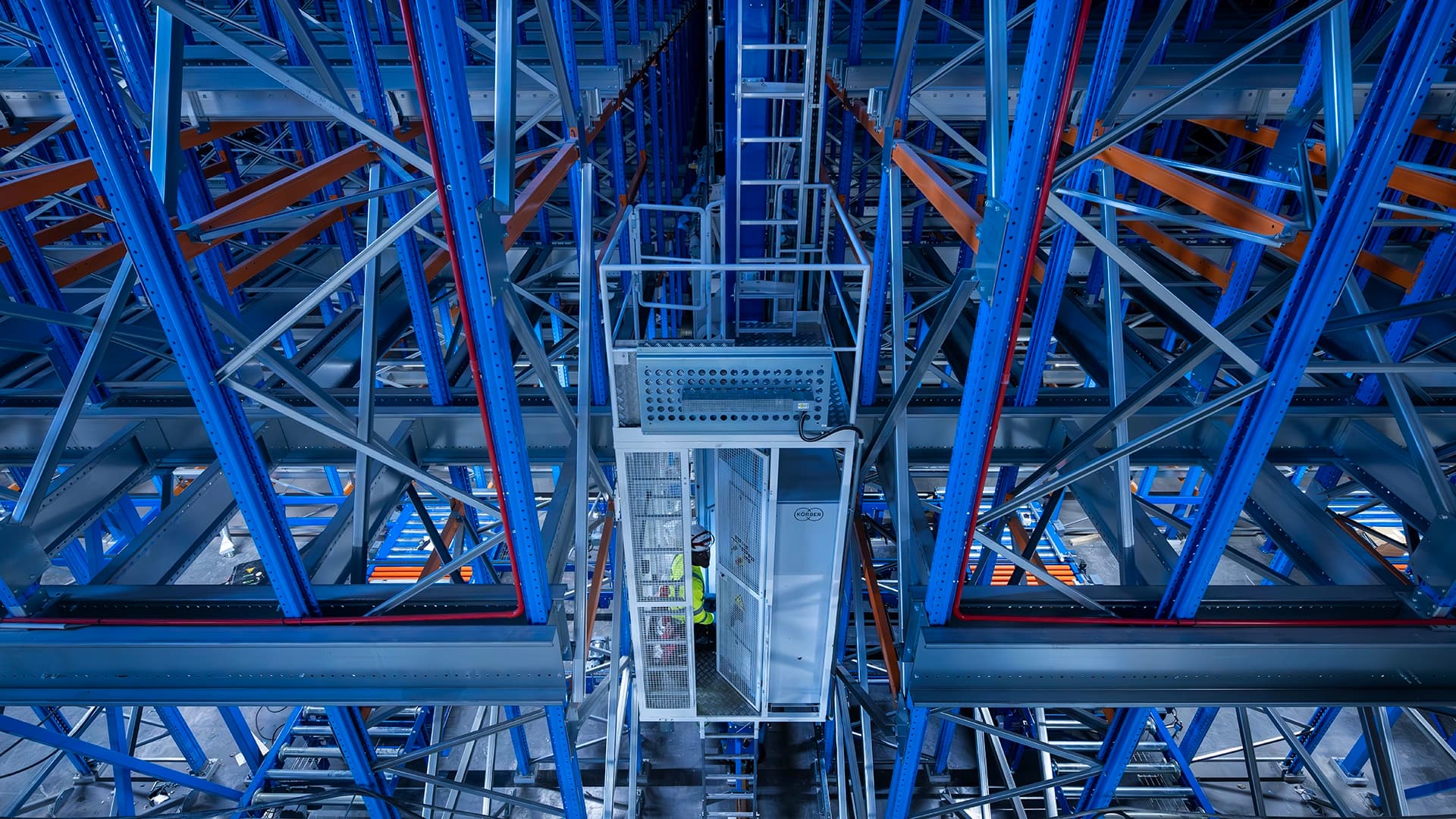 Picture of a fully automated warehouse designed by Körber