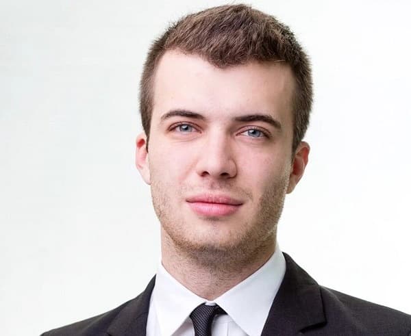Alexander Pfaffenrot, who has significantly co-developed the KMS Co-Pilot as Senior Product Owner.