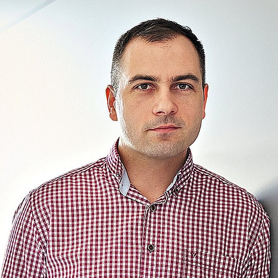 Portrait photo of István Inotai, Head of the FAST program at Hauni Hungaria.